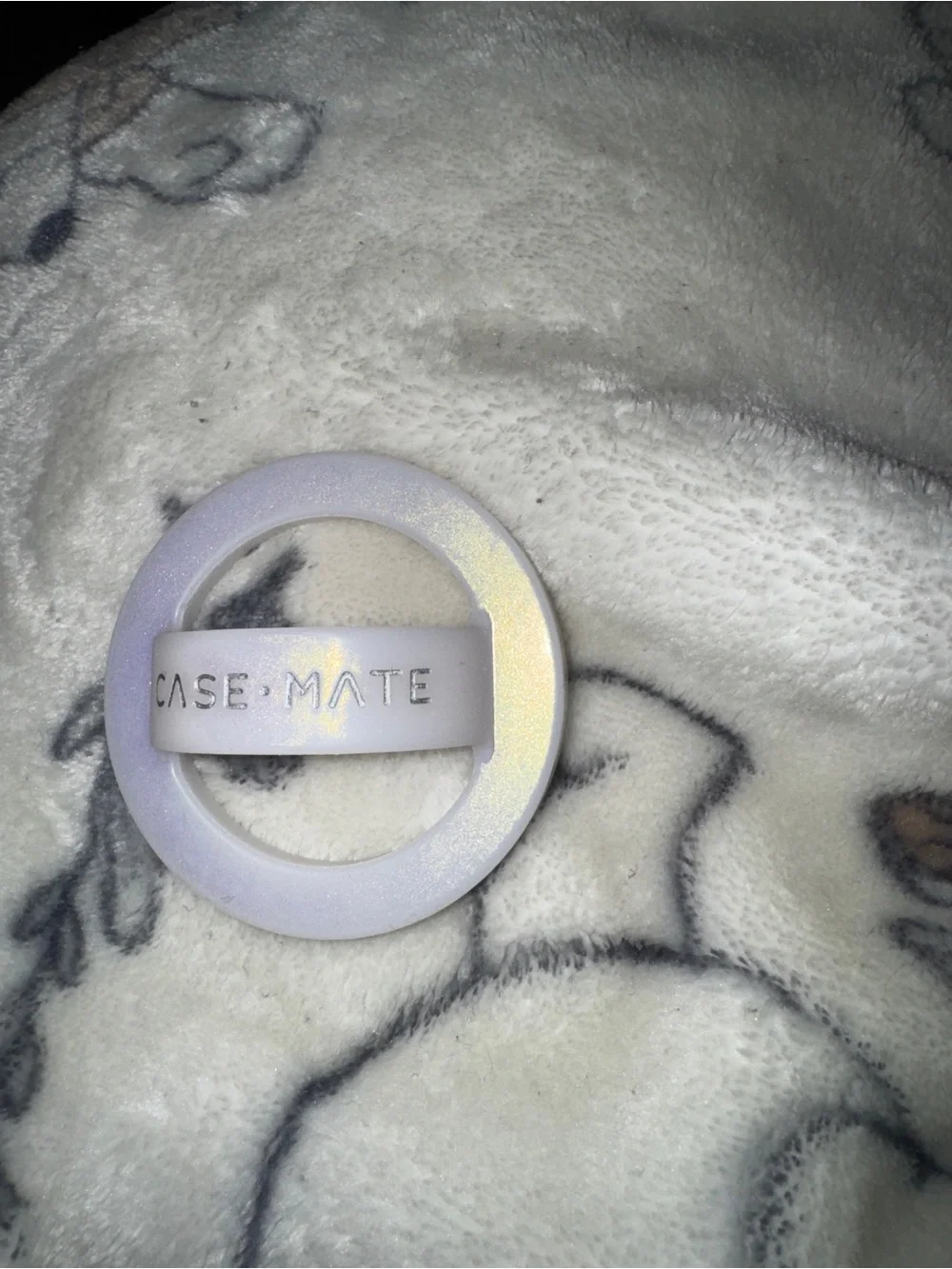 Case-Mate Iridescent White Phone Ring Grip